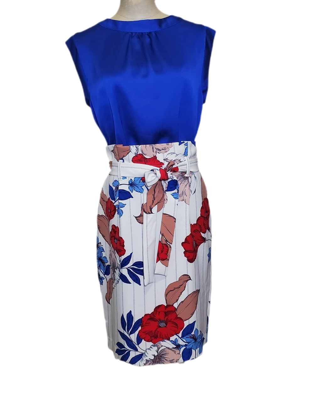Liz Claiborne Paperbag Waist Floral Pencil Skirt with Red & Blue Flowers Sz 8